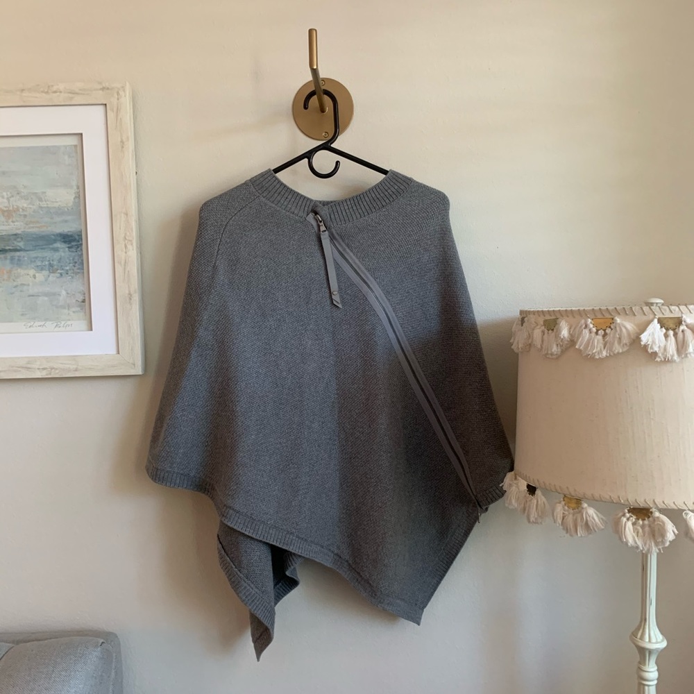 Lululemon Poncho Size 0/S